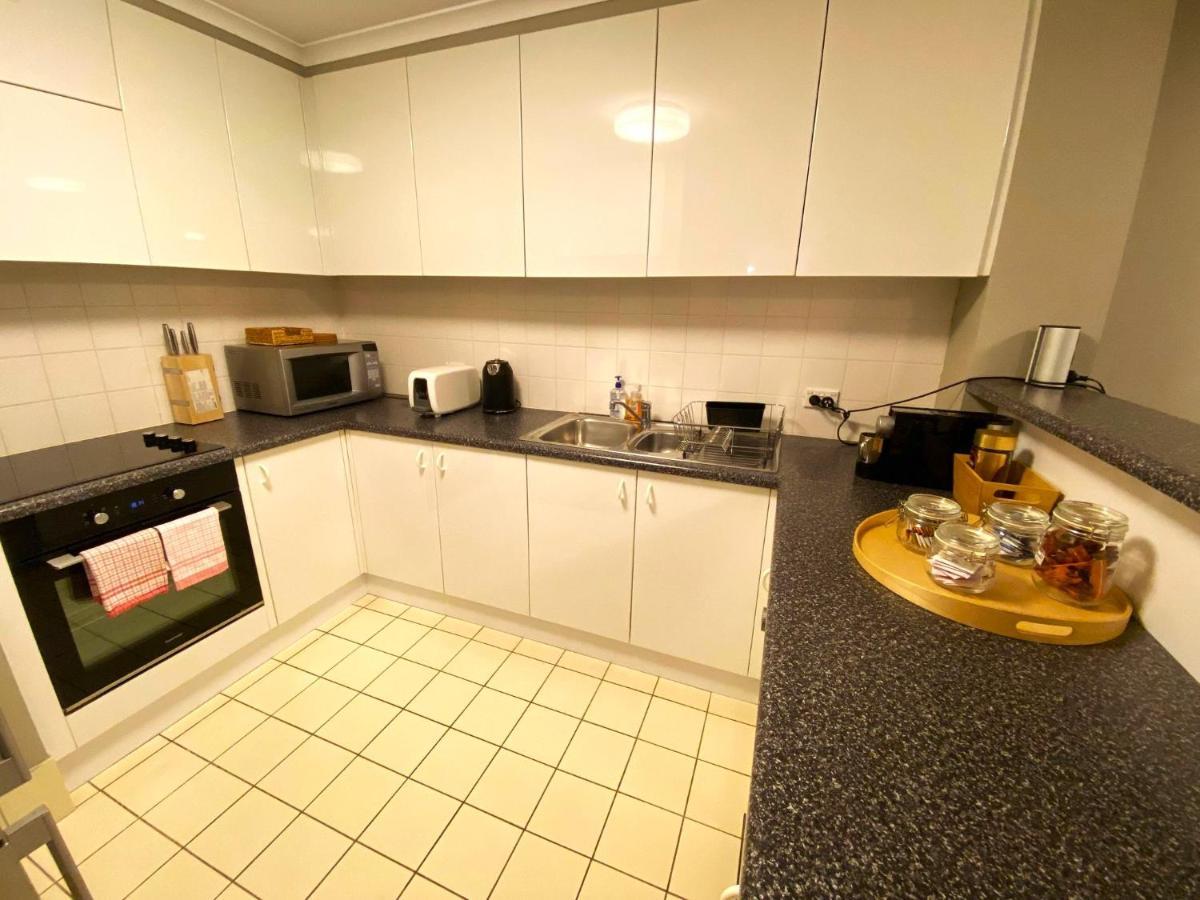 2 Bed 2 Bath Apartment In Braddon, Canberra - Pool, Gym And Free Parking Экстерьер фото